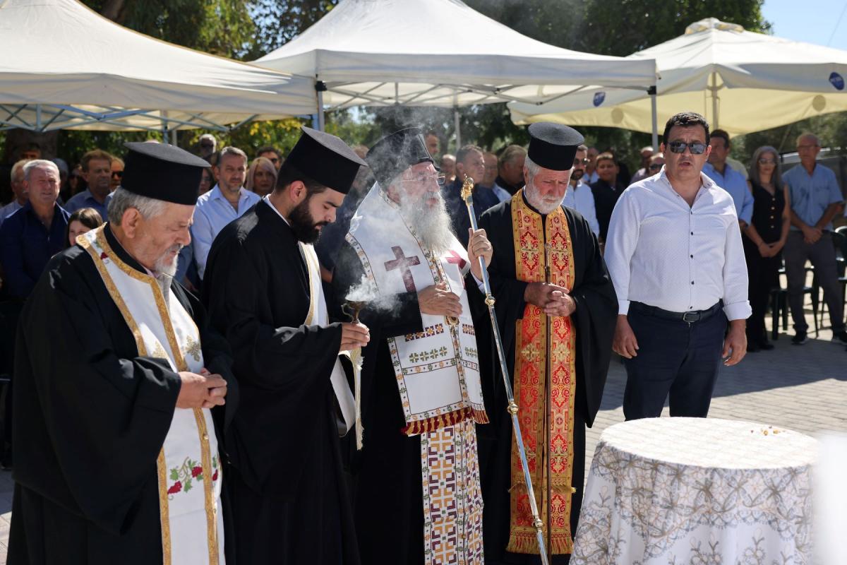 Σε κλίμα συγκίνησης τα εγκαίνια του μνημείου για τα θύματα των εργατικών δυστυχημάτων στον Κρουσώνα! (pics)