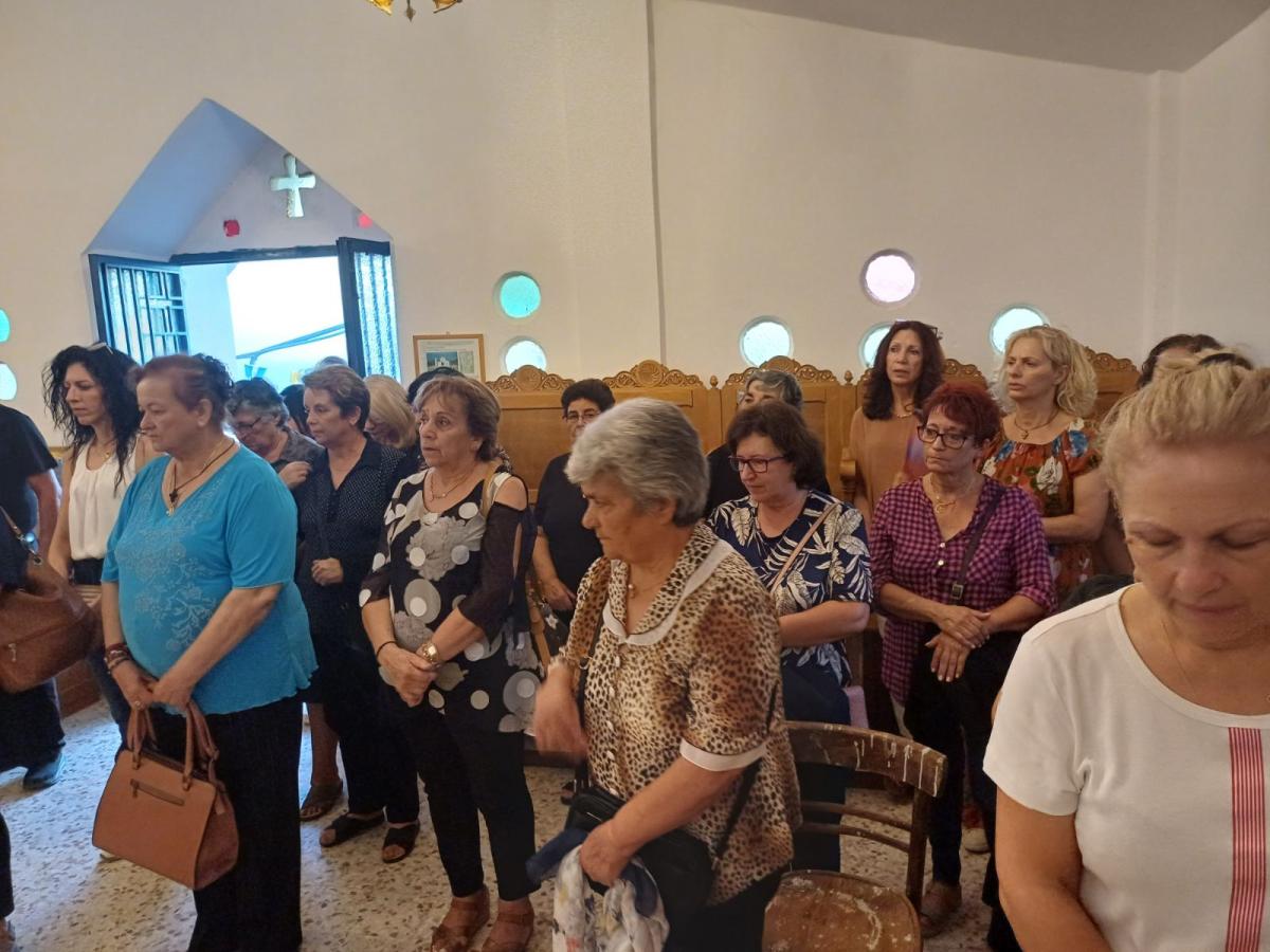 Πλήθος πιστών στην παραμονή του Τιμίου Σταυρού στην ενορία του Κλήματος Δήμου Φαιστού (pics + vid) 6 Πλήθος πιστών στην παραμονή του Τιμίου Σταυρού στην ενορία του Κλήματος Δήμου Φαιστού (pics + vid)