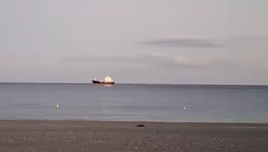 Ηλιοβασιλέματα στην παραλία των Καλών Λιμένων! (vid)