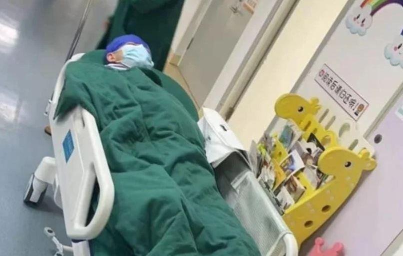 Δασκάλα τιμώρησε μαθητή με 1.000 καθίσματα - Το παιδί κινδυνεύει να μείνει ανάπηρο