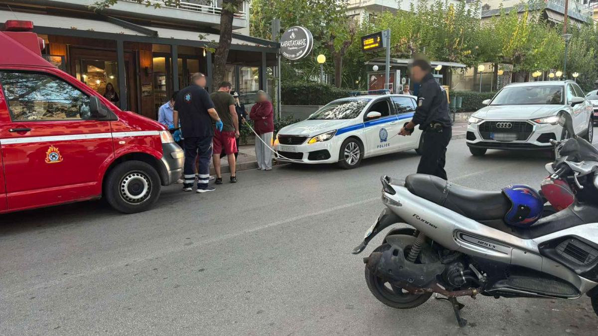 Μηχανάκι παρέσυρε διανομέα την ώρα που παρέδιδε παραγγελία