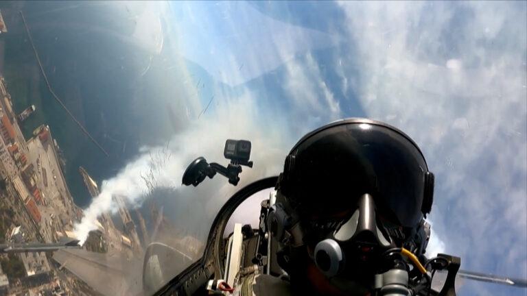 Το F-16 «σκίζει» τον ουρανό - «Χρωστάμε σε όσους ήρθαν, πέρασαν, θα ‘ρθουν, θα περάσουν» – Το μήνυμα του πιλότου που συγκίνησε όλη την Ελλάδα