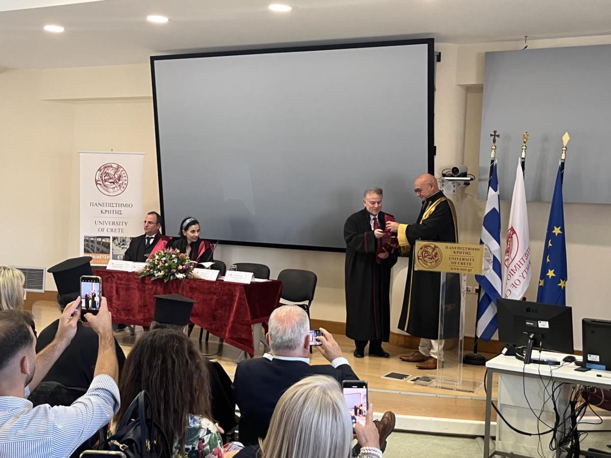 Ο διακεκριμένος Καθηγητής Παναγιώτης Γιαννούδης αναγορεύτηκε Επίτιμος Διδάκτορας της Ιατρικής Σχολής του Πανεπιστημίου Κρήτης!