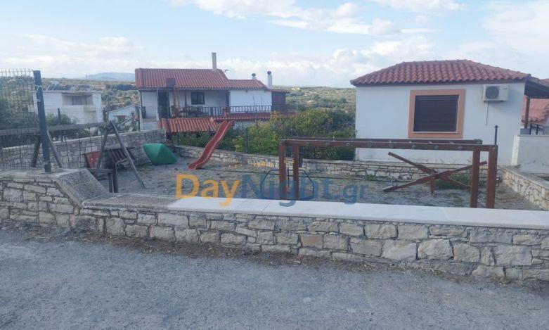 Κρήτη: Η παιδική χαρά που θυμίζει... Βαγδάτη (pics)