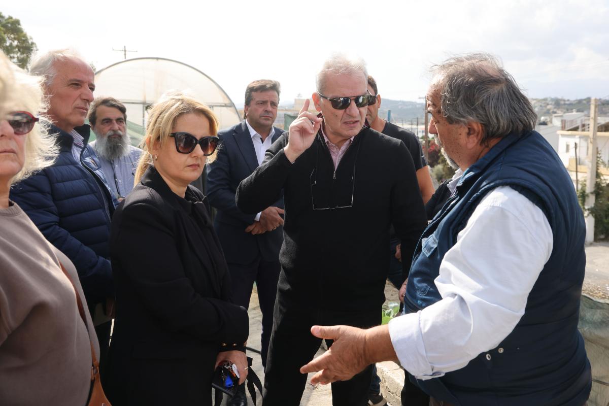 Άη Γιάννης Χωστός: Στο σημείο της κατολίσθησης ο Αλέξης Καλοκαιρινός - Ζήτησε έγγραφη διαβεβαίωση ότι δεν υπάρχει κίνδυνος