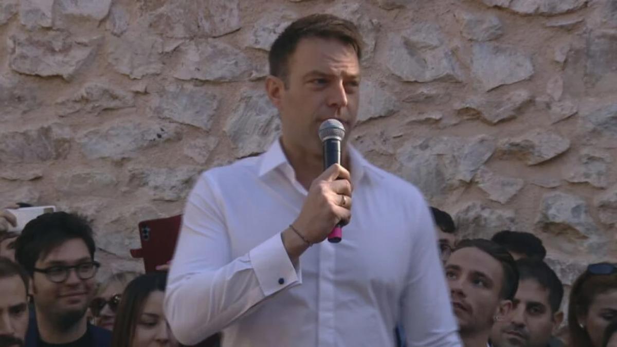 Ο Στέφανος Κασσελάκης ανακοινώνει νέο κόμμα – «Εσείς θα το βαφτίσετε, είναι δικό σας»
