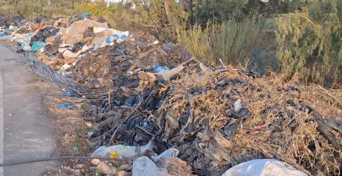 Μεσαρά: Μια χωματερή... μεγάλου μήκους στον Γεροπόταμο! (vid)