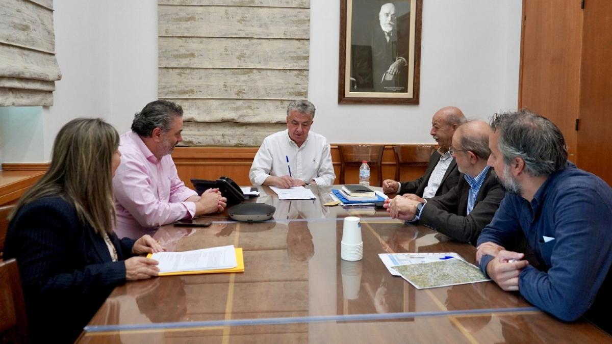 Ο Περιφερειάρχης Κρήτης υπέγραψε την μελέτη αναβάθμισης του δρόμου των οικισμών Άνω Βάθια – Καινούργιο Χωριό – Γάλυπε