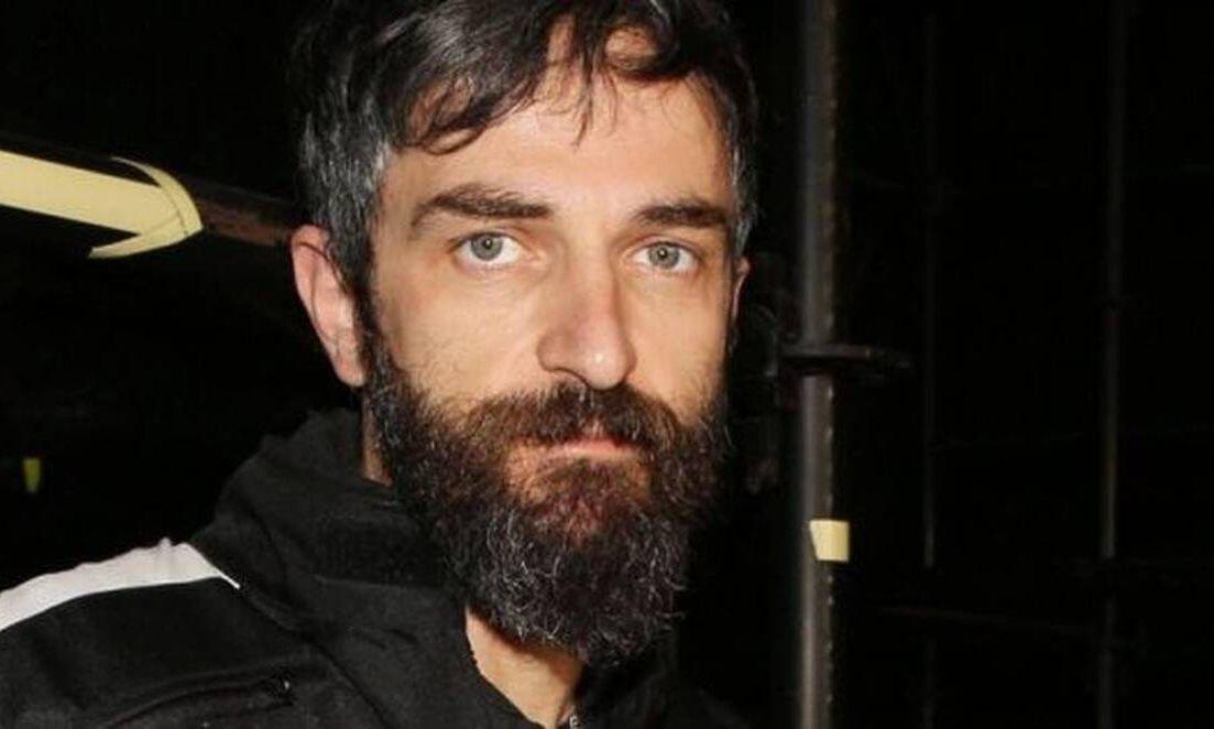 Άρης Σερβετάλης: «Όταν λες ότι πιστεύεις στον Θεό, γίνεσαι δακτυλοδεικτούμενος»