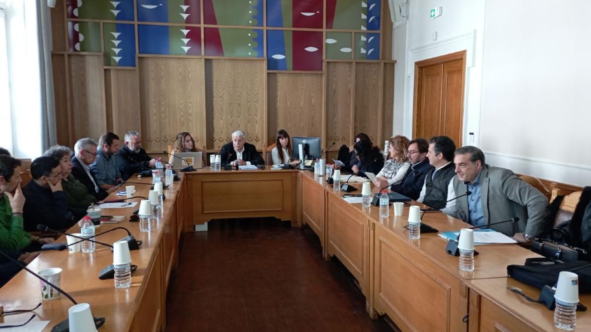 Συνεδρίασε η επιτροπή Περιβάλλοντος και Χωροταξίας της Περιφέρειας - Ποια έργα αφορούν οι αποφάσεις