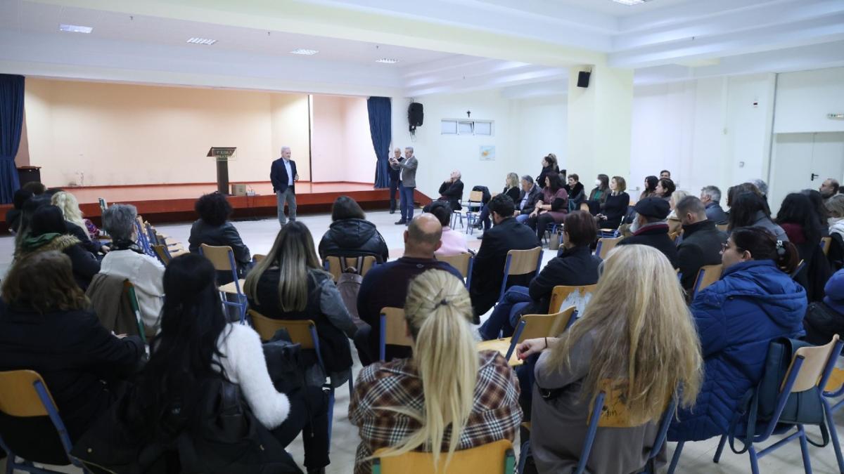 Με επιτυχία η δράση των εθελοντών του «Δικαίωμα στην πόλη» - Έδωσε το παρών ο Αλέξης Καλοκαιρινός