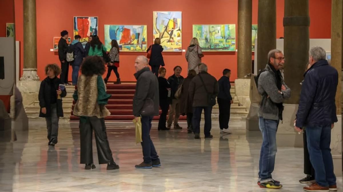 Κερδίζει τις εντυπώσεις η έκθεση ζωγραφικής στην Βασιλική του Αγίου Μάρκου