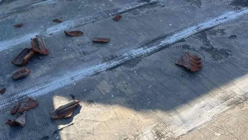 Διαμαρτυρία γονέων για την επικίνδυνη κατάσταση στο 2ο Δημοτικό Σχολείο Μοιρών: «Ως εδώ! Από τύχη δεν υπήρξε τραυματισμός»