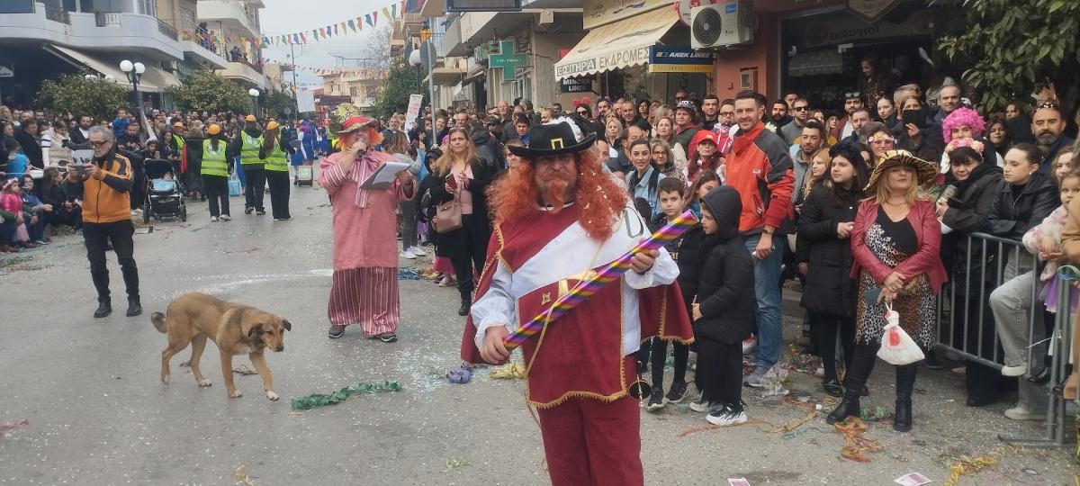 Με μεγάλη επιτυχία το καρναβάλι του Αρκαλοχωρίου - Ξεχώρισε ο Δήμαρχος Μινώα Πεδιάδος με την μοναδική στολή του (pics)