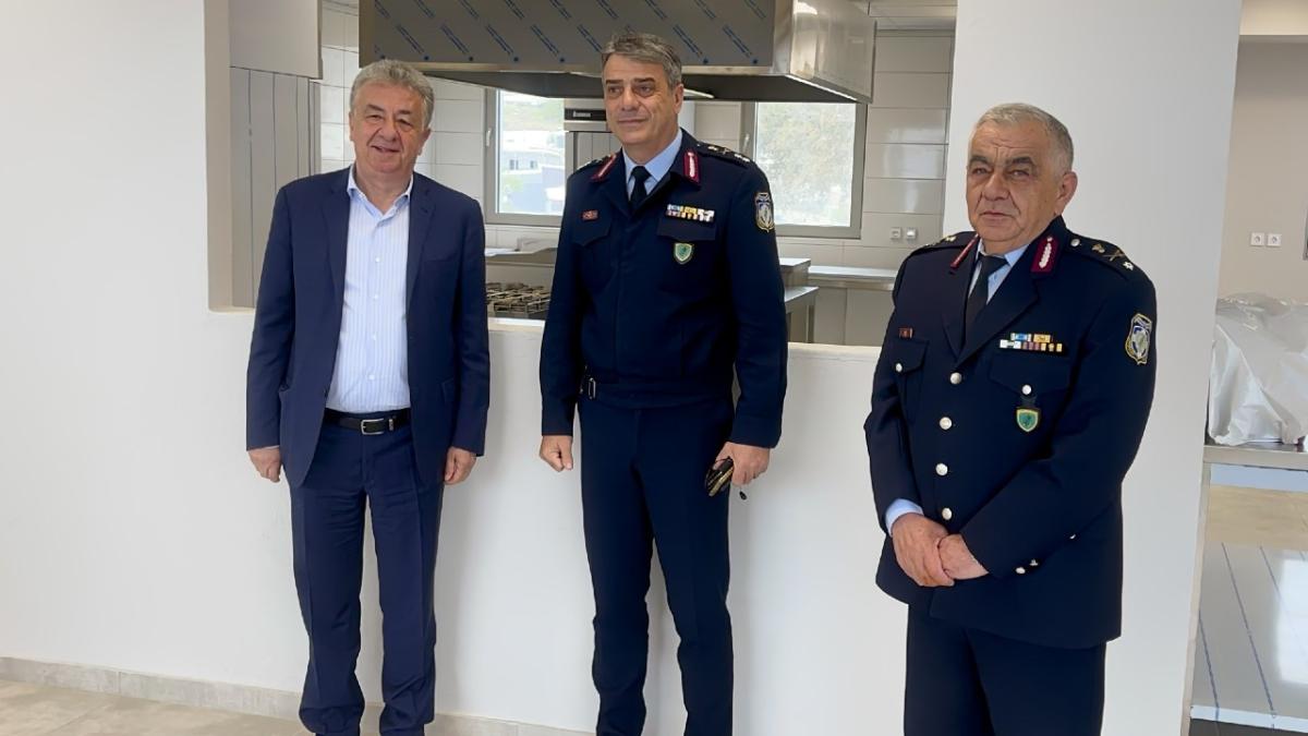 Λέσχη Αστυνομικών στο Αστυνομικό Μέγαρο Ηρακλείου με τη χρηματοδότηση της Περιφέρειας Κρήτης