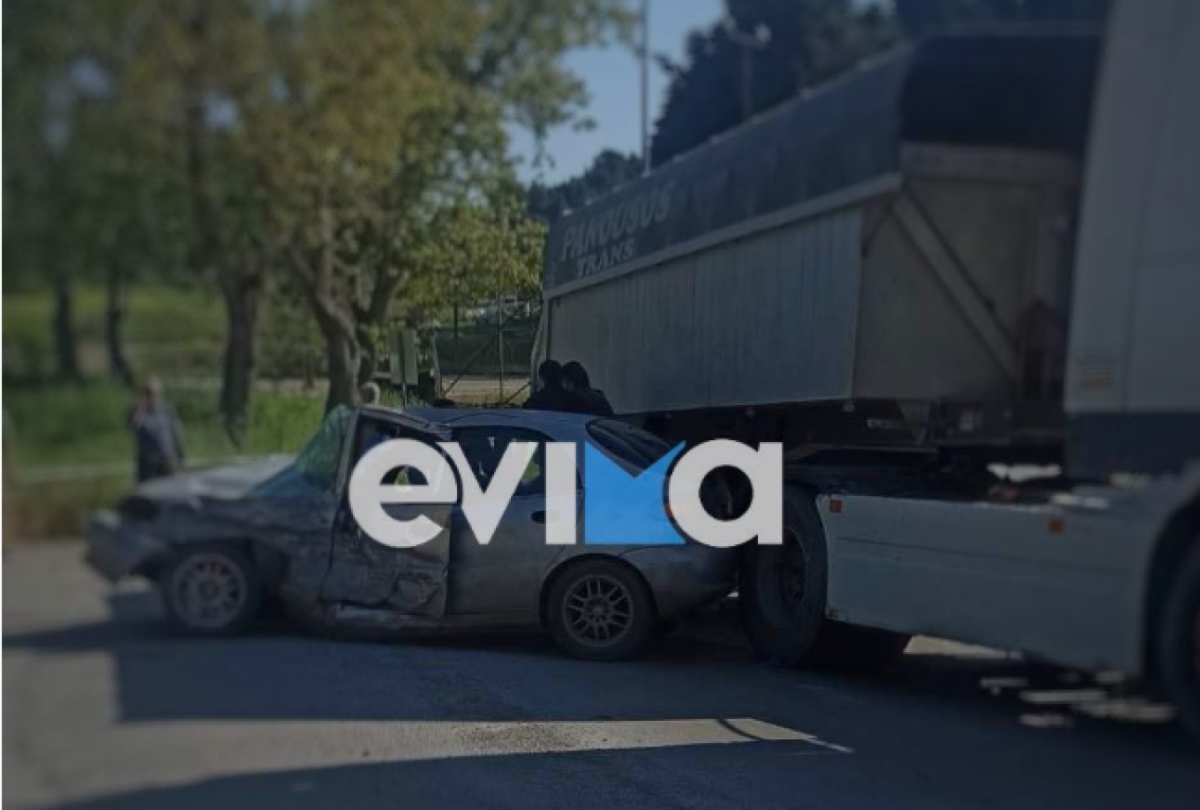 Σοβαρό τροχαίο το πρωί του Σαββάτου: Ι.Χ. συγκρούστηκε με φορτηγό - Οδηγός απεγκλωβίστηκε μετά από την σύγκρουση