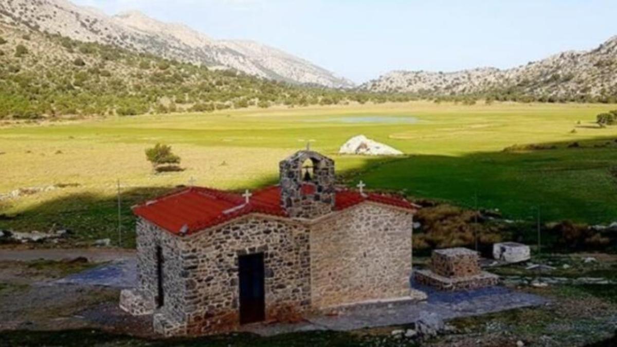 Τιμάται και φέτος η γιορτή του Αγίου Πνεύματος στην Βιάννο - Όλες οι εκδηλώσεις