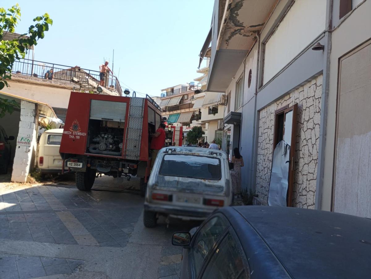 Συναγερμός στην Μεσαρά: Φωτιά σε σπίτι στο κέντρο των Μοιρών - Άμεση κινητοποίηση - Δείτε εικόνες