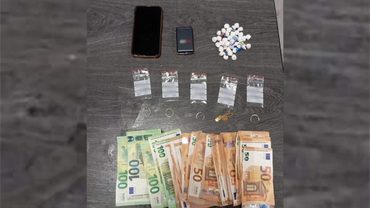 Κρήτη: Χειροπέδες σε 32χρονο για διακίνηση ναρκωτικών - Τα έκρυβε στο σπίτι του (pic)