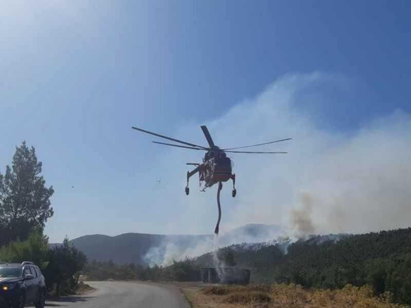 Κόλαση φωτιάς στην Ιεράπετρα: Ολονύχτια η «μάχη» με τις φλόγες - Συνεχείς αναζωπυρώσεις - Εκτός ελέγχου η κατάσταση - Δείτε βίντεο & εικόνες
