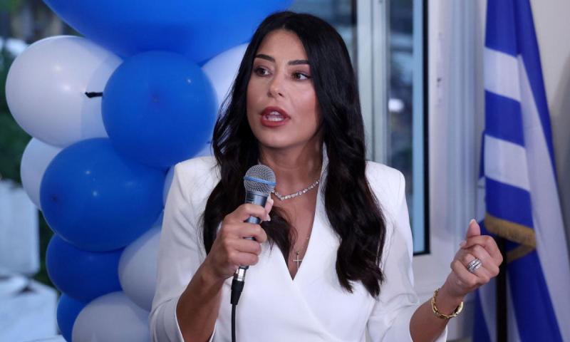 Περιπέτεια για την Αφροδίτη Λατινοπούλου – Τραυματίστηκε σε τροχαίο στην Κηφισίας