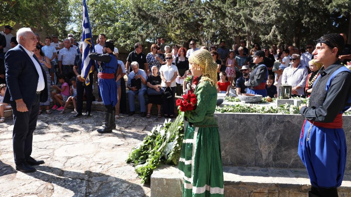 Ο Δήμαρχος Βιάννου Παύλος Μπαριτάκης μετείχε στις εκδηλώσεις τιμής και μνήμης σε Δαμάστα και Μάραθο
