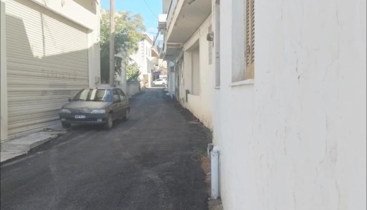 Μοίρες: Ασφαλτοστρώθηκε επιτέλους το στενό της οδού Γ. Καψαλάκη – Ανάσα για οδηγούς και πεζούς