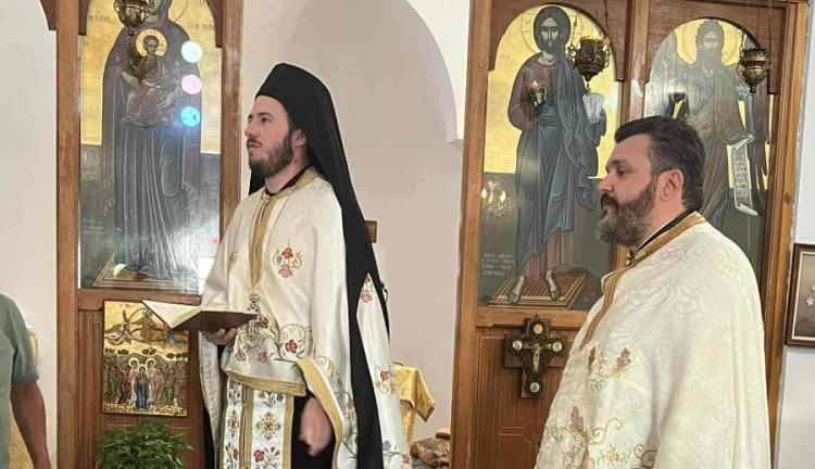 Κλήμα: Μοναδικές στιγμές συγκίνησης στον Εσπερινό της Ύψωσης του Τιμίου Σταυρού με την παρουσία του πατέρα Ευδόκιμου