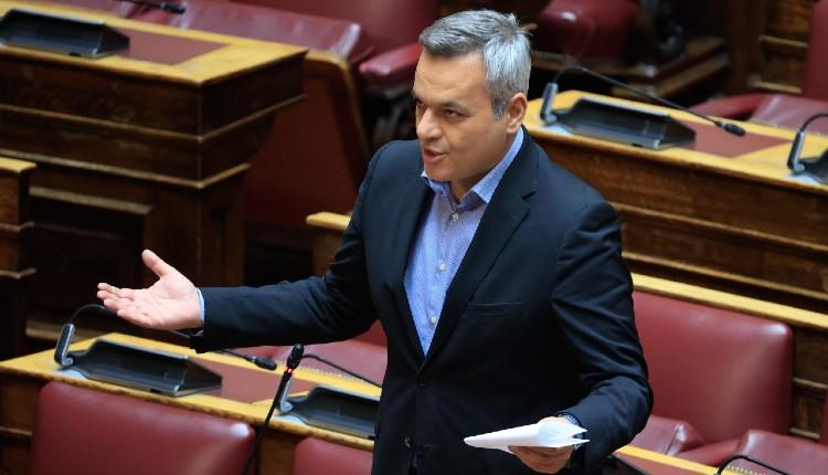 Χάρης Μαμουλάκης