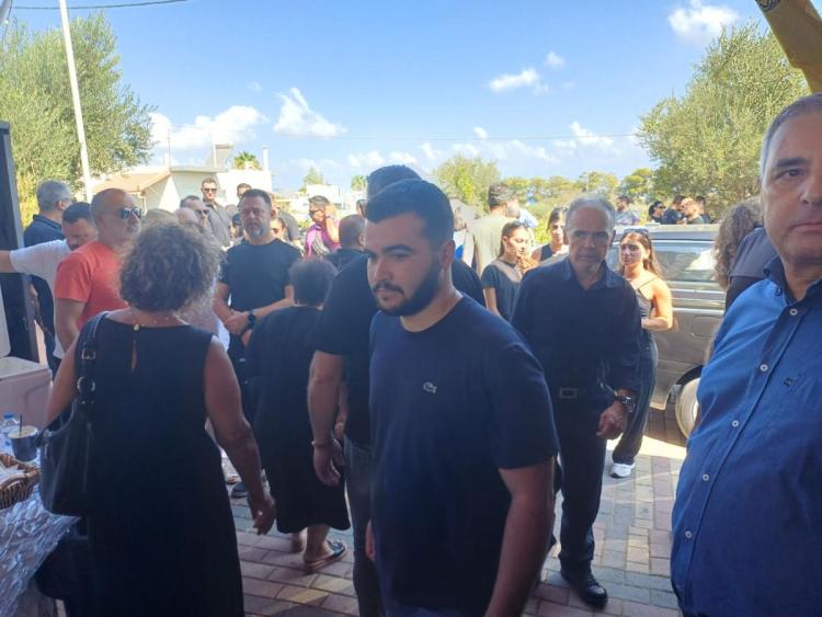 Σε κλίμα συγκίνησης το τελευταίο αντίο στην Αργυρώ Κλαδά – Το Ηράκλειο θρηνεί μια αγαπημένη παρουσία (pics)