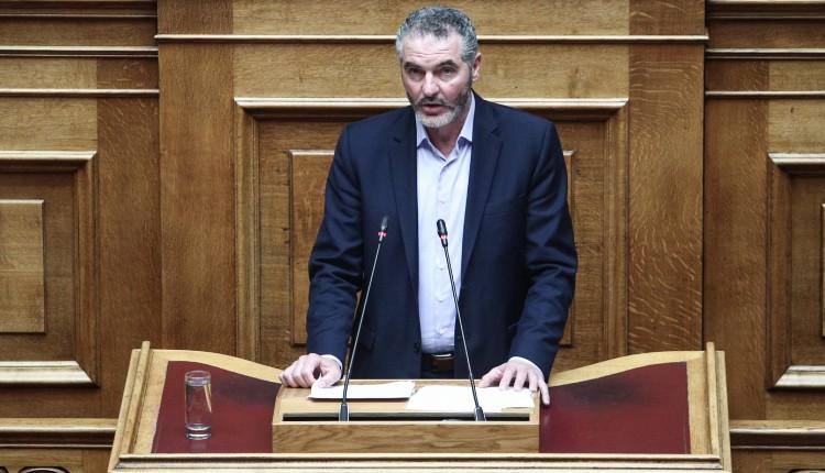 Μανόλης Χνάρης