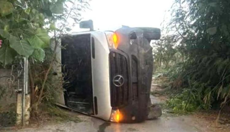 Ατύχημα στην Κρήτη: Κλούβα ανατράπηκε σε παράλληλο δρόμο του ΒΟΑΚ