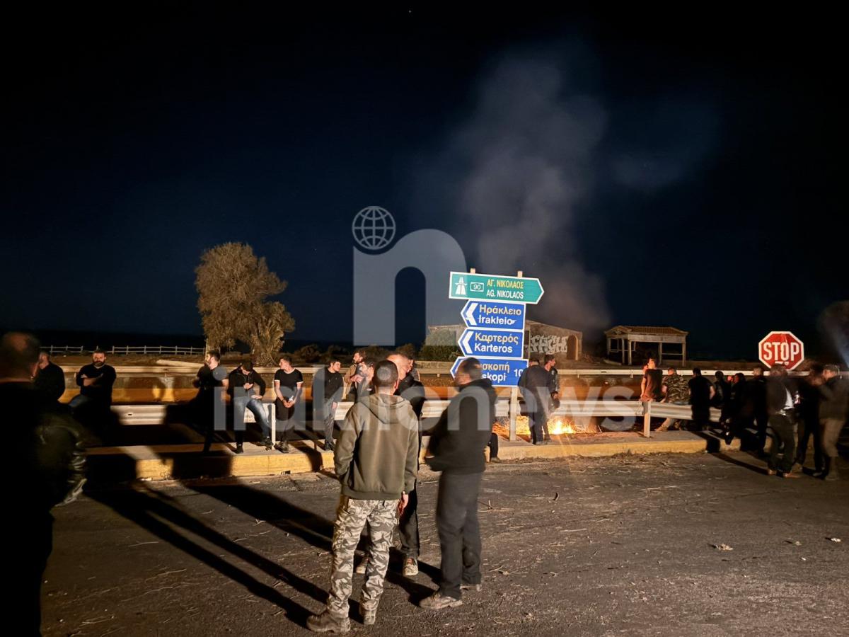 Ηράκλειο: Ανοίγει και ξανακλείνει ο ΒΟΑΚ - Θα μείνουν ως τα μεσάνυχτα οι αγρότες - Εκτροπές και καθυστερήσεις 3 Ηράκλειο: Ανοίγει και ξανακλείνει ο ΒΟΑΚ - Θα μείνουν ως τα μεσάνυχτα οι αγρότες - Εκτροπές και καθυστερήσεις