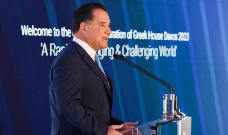 Άδωνις Γεωργιάδης: Έκλεισε η φωνή του κατά τη διάρκεια της ομιλίας του – Δείτε το βίντεο