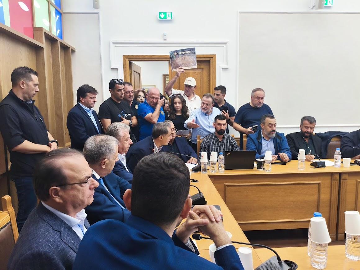 Αδιάλλακτος ο Υφυπουργός Υποδομών Νίκος Ταχιάος- Επιμένει στην καταστροφή του Μνημείου στο λόφο της Παπούρας- Δήμαρχος Μινώα Πεδιάδας: «Το κρίμα στο λαιμό του κ. Ταχιάου»