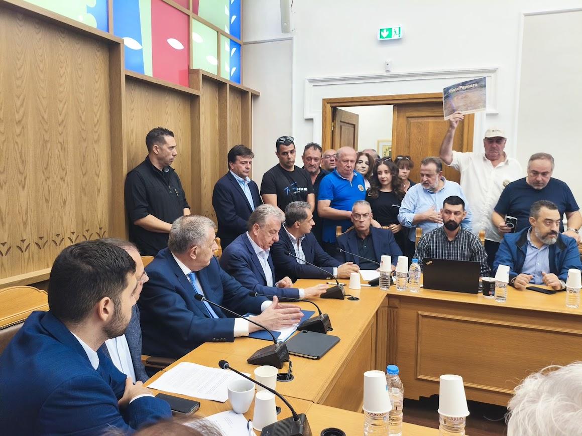 Αδιάλλακτος ο Υφυπουργός Υποδομών Νίκος Ταχιάος- Επιμένει στην καταστροφή του Μνημείου στο λόφο της Παπούρας- Δήμαρχος Μινώα Πεδιάδας: «Το κρίμα στο λαιμό του κ. Ταχιάου»