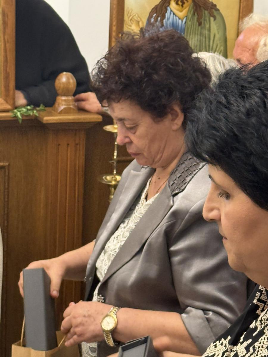 Με ευλάβεια και συγκίνηση τα θυρανοίξια του Ιερού Ναού Αγίων Αποστόλων Πέτρου και Παύλου - Εικόνες και βίντεο