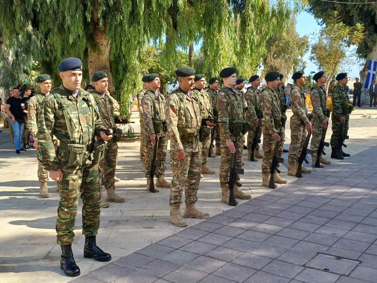 Με λαμπρότητα και συγκίνηση ο εορτασμός της 28ης Οκτωβρίου στο Ηράκλειο! (pics) 5 Με λαμπρότητα και συγκίνηση ο εορτασμός της 28ης Οκτωβρίου στο Ηράκλειο! (pics)