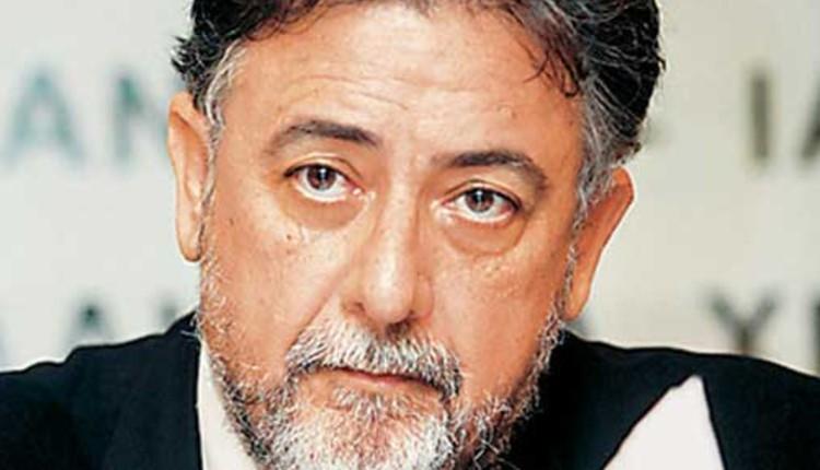 Γιάννης Πανούσης