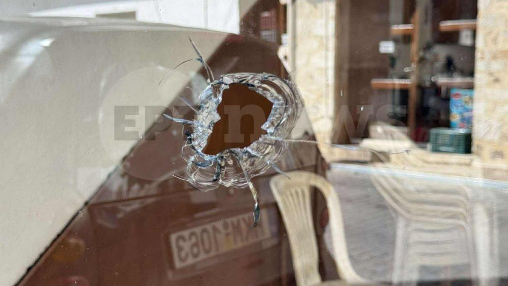 Βορίζια: Οι κάλυκες, τα γαζωμένα καφενεία και το αίμα - Ο κεντρικός δρόμος θυμίζει σκηνικό πολέμου - Δείτε εικόνες 3 Βορίζια: Οι κάλυκες, τα γαζωμένα καφενεία και το αίμα - Ο κεντρικός δρόμος θυμίζει σκηνικό πολέμου - Δείτε εικόνες