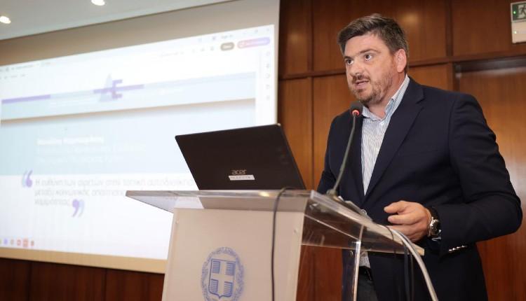 Μανόλης Καμπουράκης