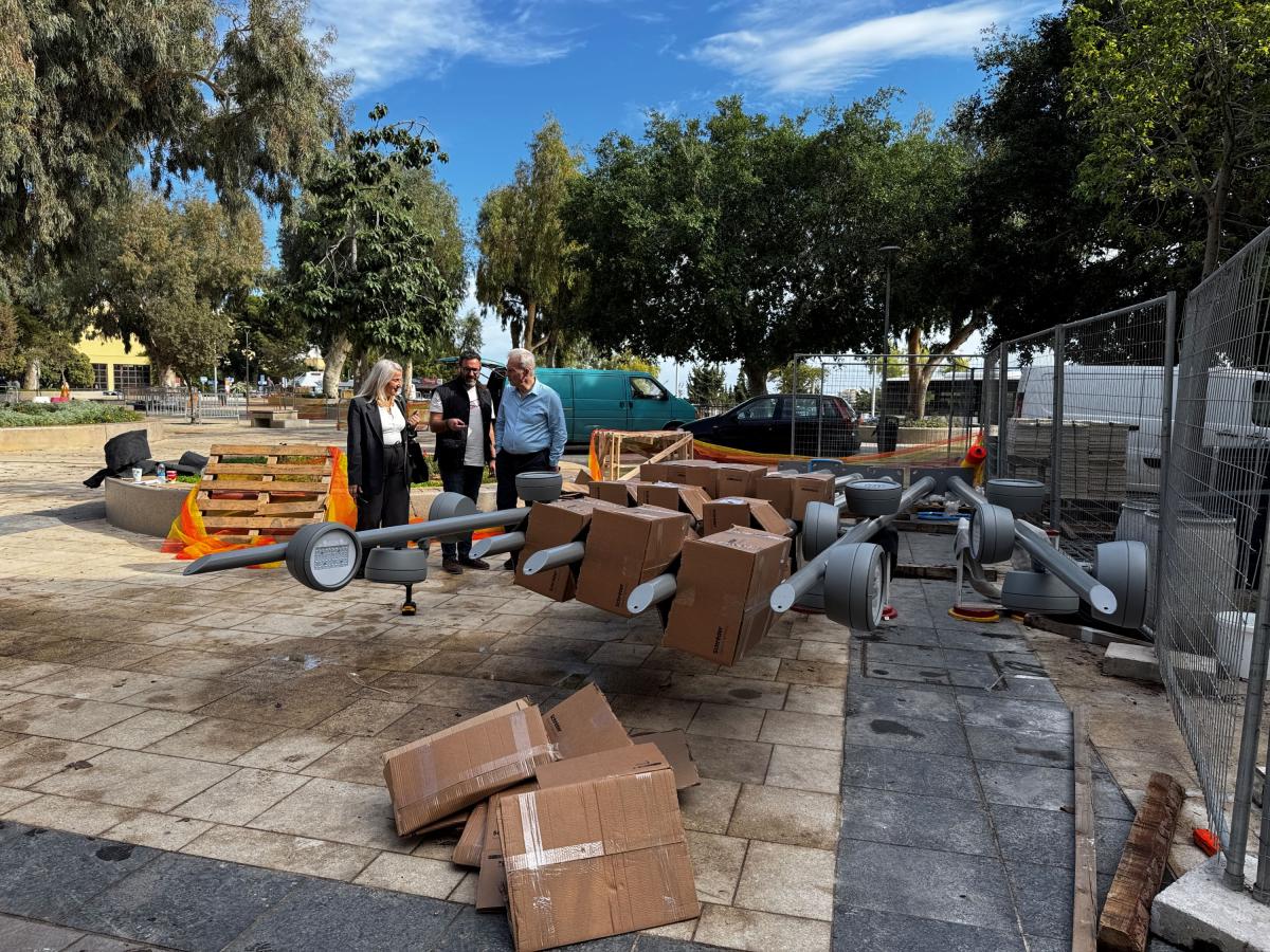 Αισθητική αναβάθμιση στο κέντρο του Ηρακλείου – Ολοκληρώνεται η τοποθέτηση φωτιστικών στην πλατεία Ελευθερίας 3 Αισθητική αναβάθμιση στο κέντρο του Ηρακλείου – Ολοκληρώνεται η τοποθέτηση φωτιστικών στην πλατεία Ελευθερίας