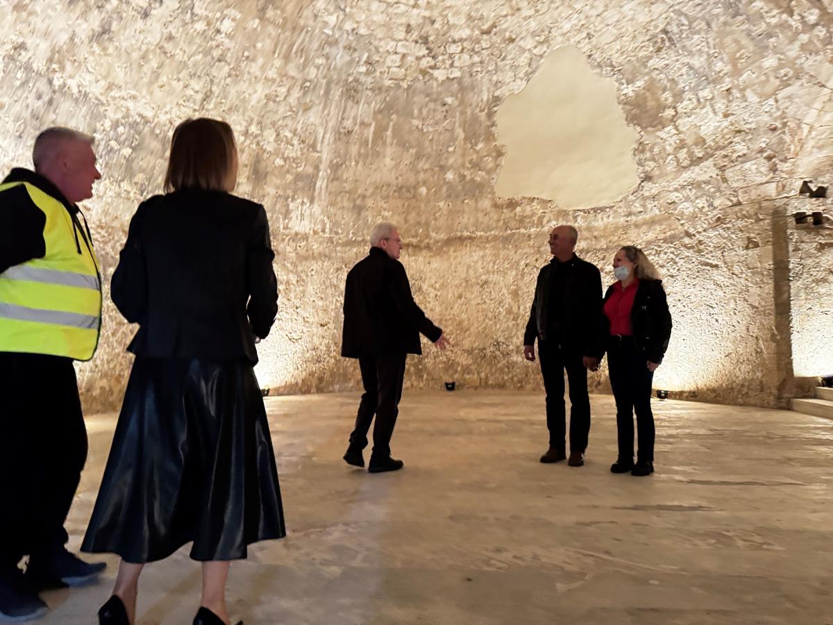 Ηράκλειο: Χιλιάδες κόσμου στην φωταγώγηση του Χριστουγεννιάτικου δέντρου - Εντυπωσιακά βίντεο και εικόνες 19 Ηράκλειο: Χιλιάδες κόσμου στην φωταγώγηση του Χριστουγεννιάτικου δέντρου - Εντυπωσιακά βίντεο και εικόνες