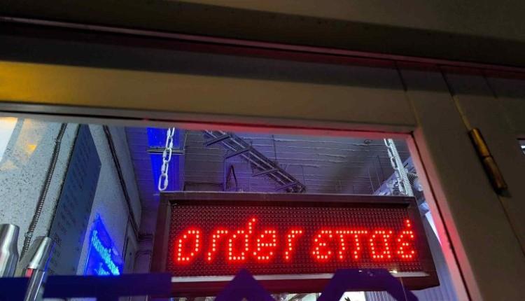 Χιούμορ… αλά Κρήτη: Πινακίδα καταστήματος κλέβει την παράσταση! 3 Χιούμορ… αλά Κρήτη: Πινακίδα καταστήματος κλέβει την παράσταση!