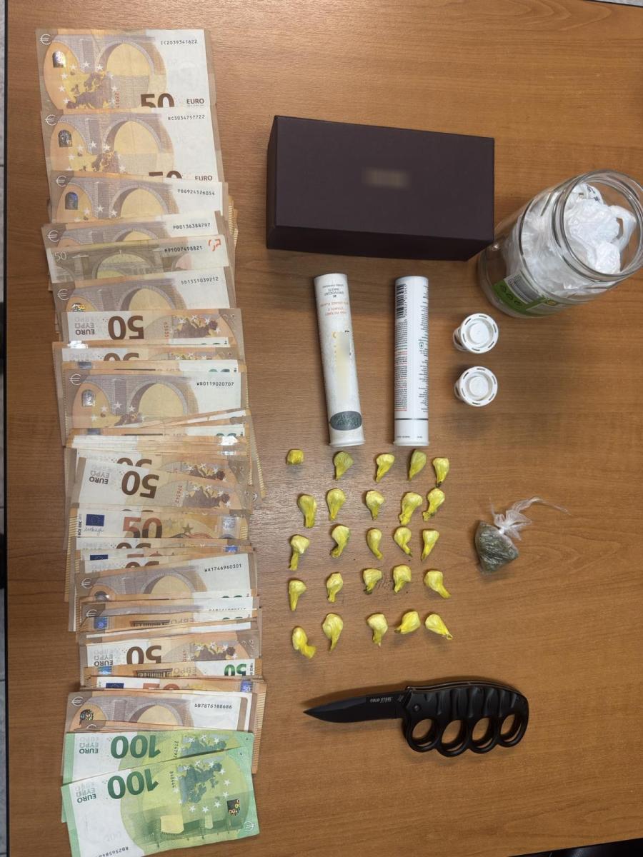 Κρήτη: Πώς η αστυνομία παγίδευσε τον 28χρονο με «καβάντζα» κοκαΐνης στο χωράφι του - Είχε πάνω από 6.000 ευρώ