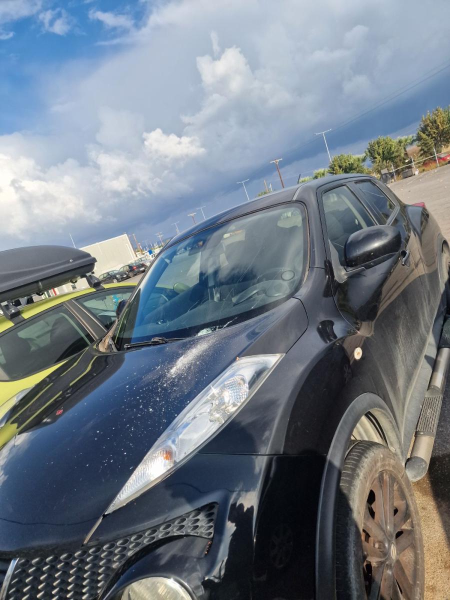 Ηράκλειο: Σοβαρές ζημιές σε λεωφορεία και Ι.Χ. μετά τον πετροπόλεμο στο αμαξοστάσιο του Αστικού ΚΤΕΛ! - Δείτε εικόνες 25 Ηράκλειο: Σοβαρές ζημιές σε λεωφορεία και Ι.Χ. μετά τον πετροπόλεμο στο αμαξοστάσιο του Αστικού ΚΤΕΛ! - Δείτε εικόνες