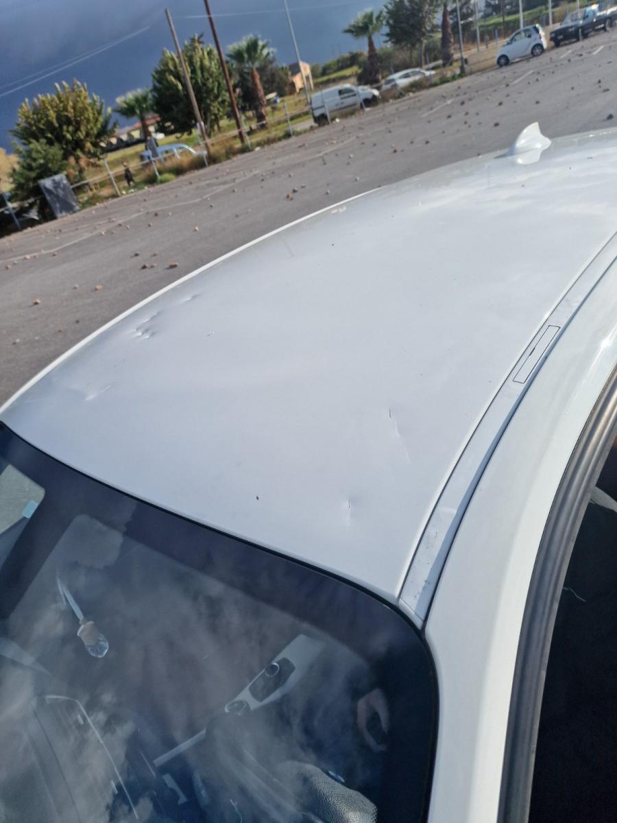 Ηράκλειο: Σοβαρές ζημιές σε λεωφορεία και Ι.Χ. μετά τον πετροπόλεμο στο αμαξοστάσιο του Αστικού ΚΤΕΛ! - Δείτε εικόνες 34 Ηράκλειο: Σοβαρές ζημιές σε λεωφορεία και Ι.Χ. μετά τον πετροπόλεμο στο αμαξοστάσιο του Αστικού ΚΤΕΛ! - Δείτε εικόνες