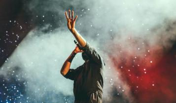 τραγουδιστής