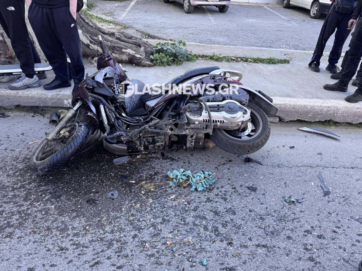 Σοβαρό τροχαίο στην Κρήτη: Σύγκρουση ΙΧ με μηχανάκι - Υπό μέθη ο οδηγός προσπάθησε να φύγει - Εικόνες 4 Σοβαρό τροχαίο στην Κρήτη: Σύγκρουση ΙΧ με μηχανάκι - Υπό μέθη ο οδηγός προσπάθησε να φύγει - Εικόνες