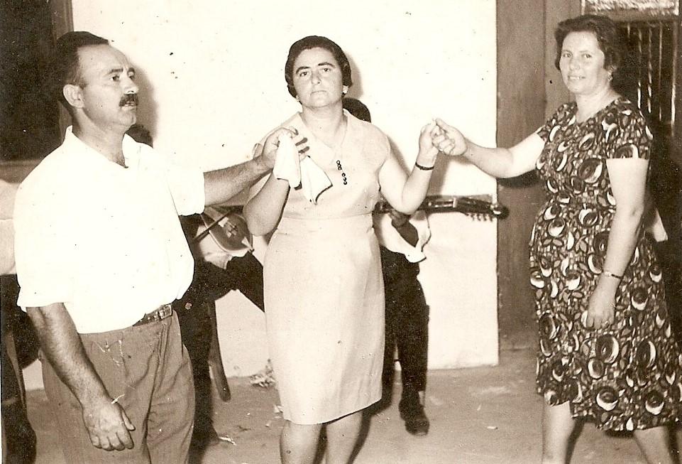 Το χθες και το σήμερα, της κρητικής διασκέδασης (Μουσική-Τραγούδι-Παρέα-Χορός)